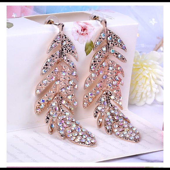 😍beautiful leaf earrings - Picture 2 of 3